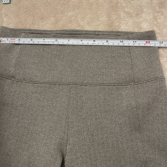 Athleta Delancey Herringbone Tight Grey Texture Size XS Back zipper pockets. - Picture 3 of 11